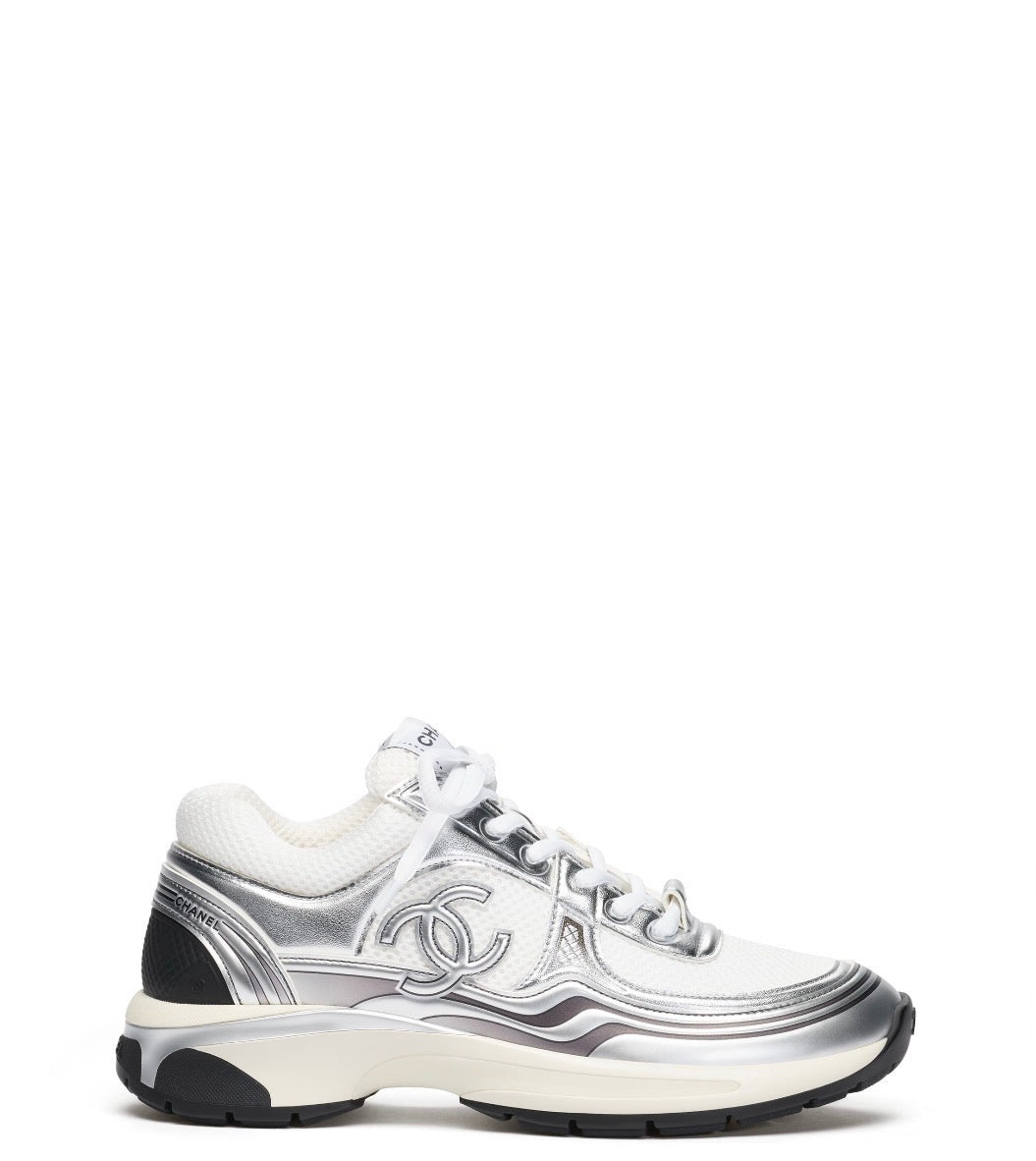 Chanel runner